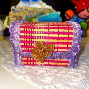 Boho style straw and lace mini jewelry  chest So cute !!!